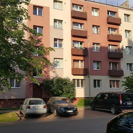 L.E.C. Travel Apartments Вентспилс Екстериор снимка