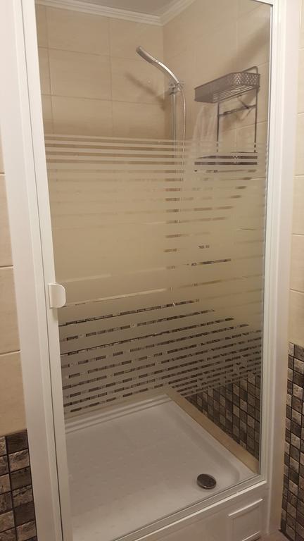 L.E.C. Travel Apartments Вентспилс Екстериор снимка